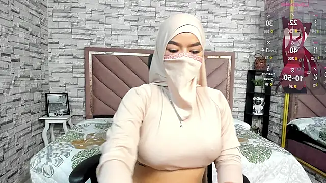 Amal Bakir online show from September 12, 6:40 pm