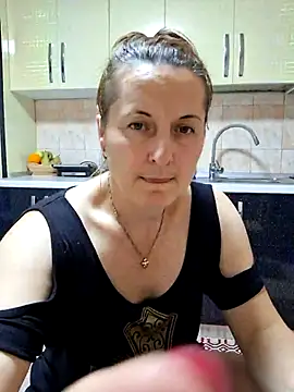 Fluturas2 online show from November 6, 7:40 pm