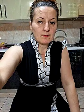 Fluturas2 online show from January 15, 10:02 pm