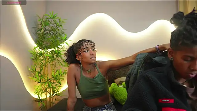 Snapshot of lynx_sun chatting on January 16, 8:46 pm lynx sun online show from January 16, 8:46 pm