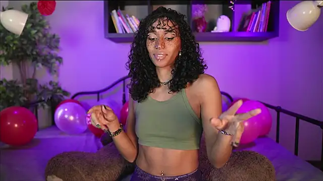 Snapshot of lynx_sun chatting on February 16, 8:40 pm lynx sun online show from February 16, 8:40 pm