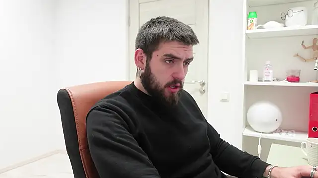 Mike Platano online show from November 27, 9:04 pm