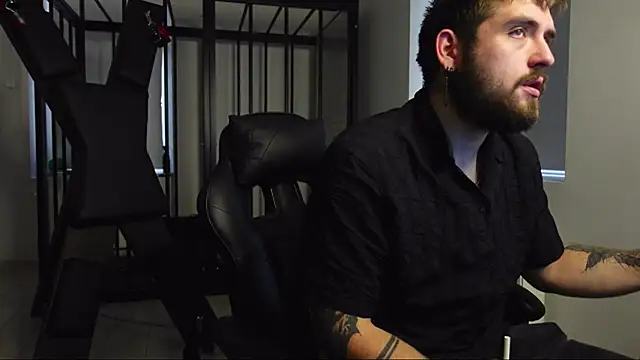 Mike Platano online show from October 18, 2:41 pm