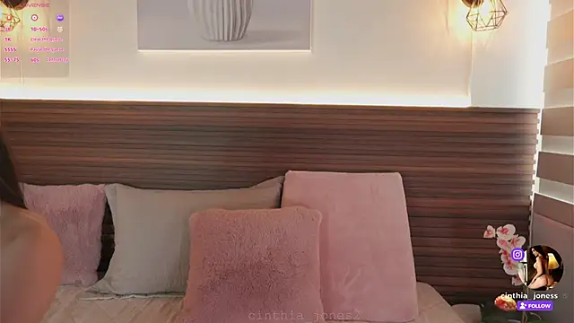 cinthia jones2 online show from January 17, 11:58 am