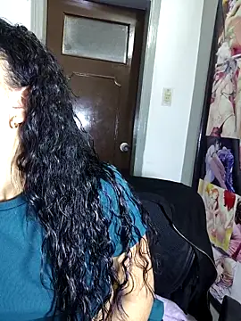 Snapshot of AmberGold- chatting on November 27, 10:43 pm AmberGold- online show from November 27, 10:43 pm