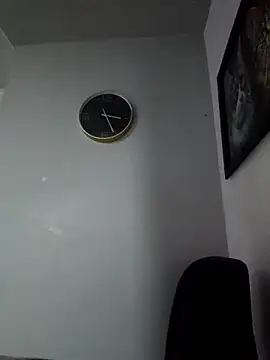 Snapshot of AmberGold- chatting on November 18, 9:12 am AmberGold- online show from November 18, 9:12 am