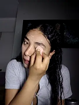 Snapshot of AmberGold- chatting on October 10, 9:43 am AmberGold- online show from October 10, 9:43 am