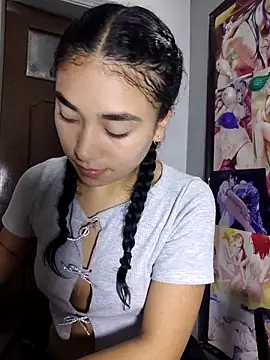 Snapshot of AmberGold- chatting on October 9, 9:43 am AmberGold- online show from October 9, 9:43 am