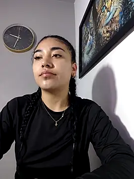 Snapshot of AmberGold- chatting on November 25, 6:47 am AmberGold- online show from November 25, 6:47 am