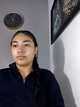 Snapshot of AmberGold- chatting on December 2, 8:16 am AmberGold- online show from December 2, 8:16 am