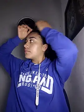 Snapshot of AmberGold- chatting on November 26, 7:52 am AmberGold- online show from November 26, 7:52 am