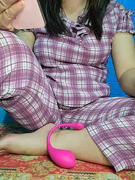 merylove-00 online show from May 25, 2:49 pm