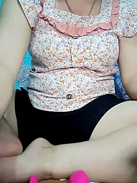 merylove-00 online show from January 15, 9:23 am