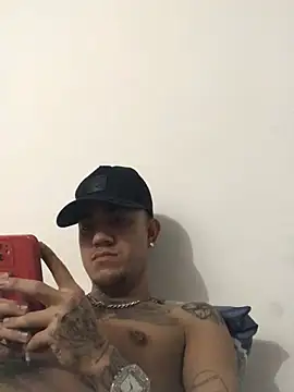 Snapshot of tattoos22 chatting on February 26, 4:29 pm tattoos22 online show from February 26, 4:29 pm