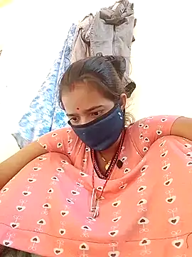 Snapshot of malteejat chatting on October 5, 4:03 am malteejat online show from October 5, 4:03 am