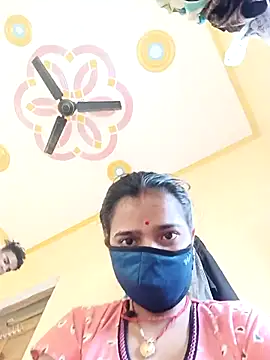 Snapshot of malteejat chatting on September 24, 6:53 am malteejat online show from September 24, 6:53 am