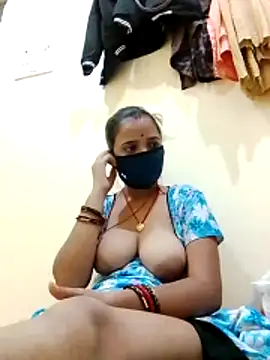 Snapshot of malteejat chatting on November 1, 3:17 pm malteejat online show from November 1, 3:17 pm