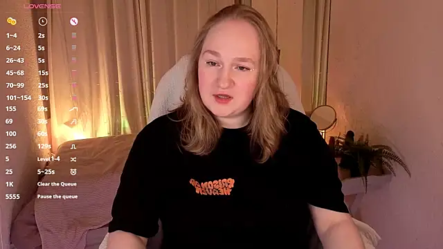 Snapshot of Kitty_Rest_ chatting on May 28, 2:45 pm Kitty Rest online show from May 28, 2:45 pm
