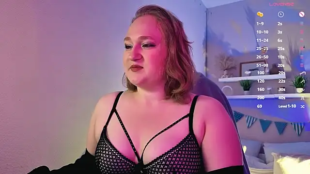 Kitty Rest  online show from October 10, 2:29 pm