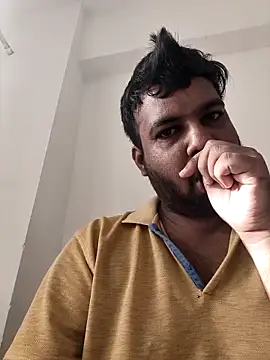 Snapshot of vinay_smalldick chatting on June 10, 2:46 am vinay smalldick online show from June 10, 2:46 am