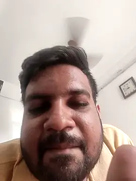 Snapshot of vinay_smalldick chatting on June 14, 3:19 am vinay smalldick online show from June 14, 3:19 am