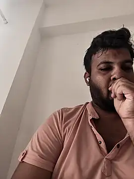 Snapshot of vinay_smalldick chatting on June 20, 2:49 am vinay smalldick online show from June 20, 2:49 am