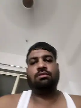 Snapshot of vinay_smalldick chatting on July 15, 3:41 pm vinay smalldick online show from July 15, 3:41 pm