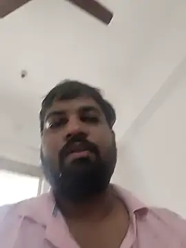 Snapshot of vinay_smalldick chatting on July 1, 5:08 am vinay smalldick online show from July 1, 5:08 am