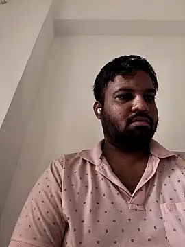Snapshot of vinay_smalldick chatting on June 18, 2:21 am vinay smalldick online show from June 18, 2:21 am