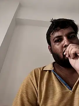 Snapshot of vinay_smalldick chatting on June 28, 3:24 am vinay smalldick online show from June 28, 3:24 am