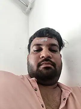Snapshot of vinay_smalldick chatting on June 6, 5:23 am vinay smalldick online show from June 6, 5:23 am