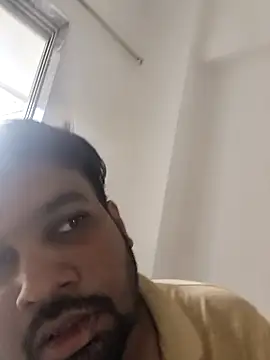 Snapshot of vinay_smalldick chatting on June 7, 9:36 am vinay smalldick online show from June 7, 9:36 am