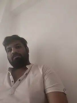 vinay smalldick online show from April 3, 1:23 am