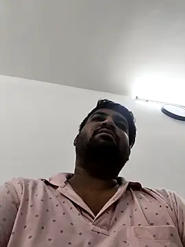 Snapshot of vinay_smalldick chatting on June 11, 3:42 pm vinay smalldick online show from June 11, 3:42 pm