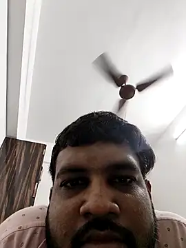 Snapshot of vinay_smalldick chatting on June 12, 3:54 pm vinay smalldick online show from June 12, 3:54 pm