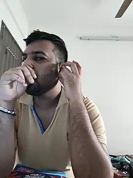 vinay smalldick online show from December 5, 2:00 am