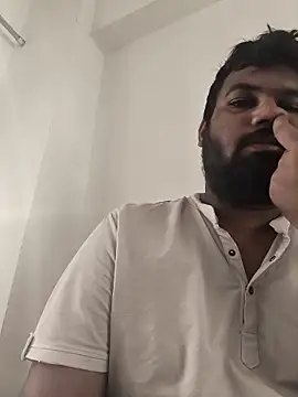 vinay smalldick online show from April 7, 1:40 am