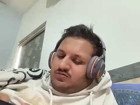 chiikuloveu online show from February 14, 6:02 am