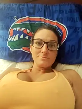 PrincessP8989 online show from April 8, 2:46 am