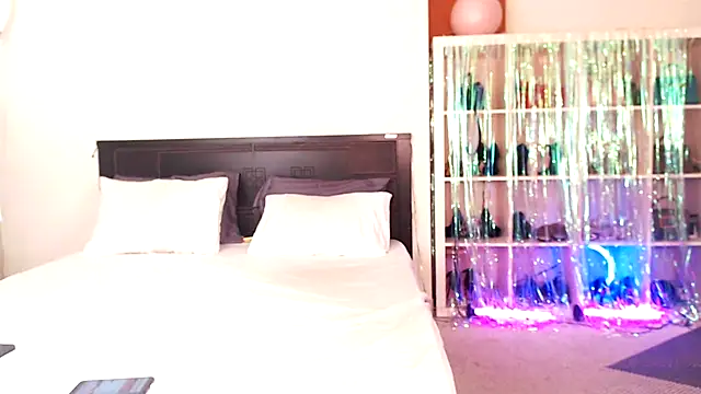 k4kendraxxx online show from September 12, 9:42 am