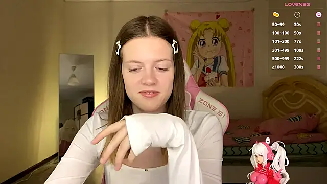 VibeQueenLucy online show from October 28, 12:15 pm