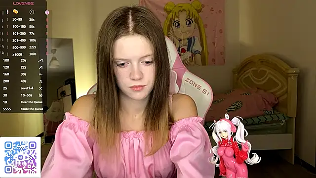 VibeQueenLucy online show from October 16, 2:47 pm