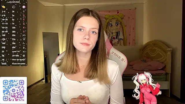 VibeQueenLucy online show from October 7, 3:24 pm