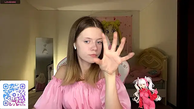 VibeQueenLucy online show from October 8, 2:29 pm