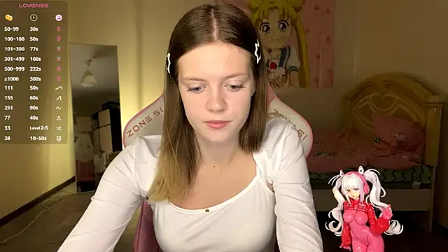 VibeQueenLucy online show from October 26, 2:17 pm