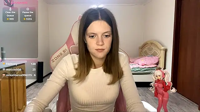 VibeQueenLucy online show from September 17, 3:47 pm