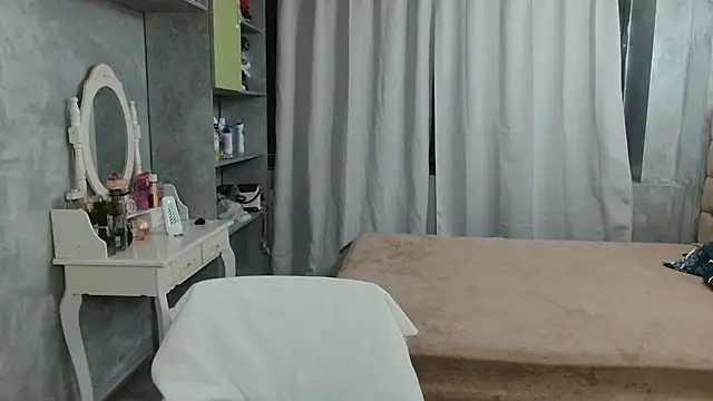 ReeneKortney online show from September 25, 5:57 am