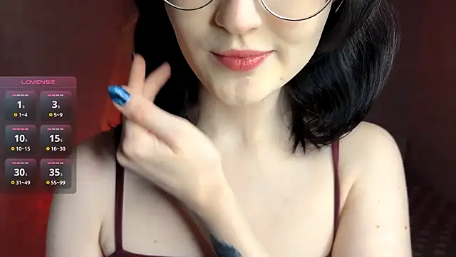 FakeLamb online show from April 25, 9:01 pm