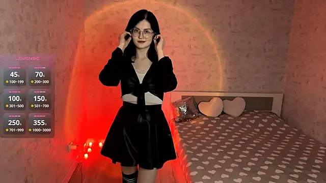 FakeLamb online show from May 9, 9:07 pm