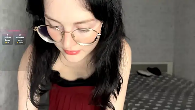 FakeLamb online show from October 25, 10:10 pm